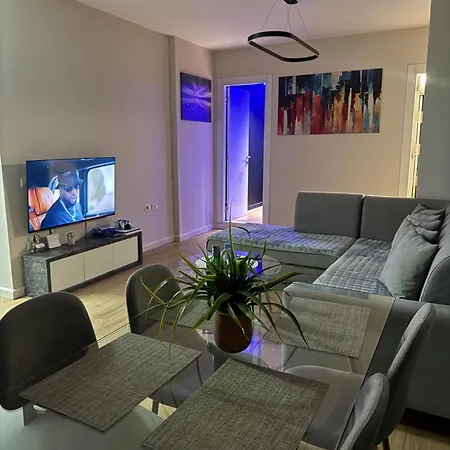 Markiistayy * تيرانا